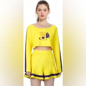 Original Buffy the Vampire Slayer cheerleading costume size xl never worn